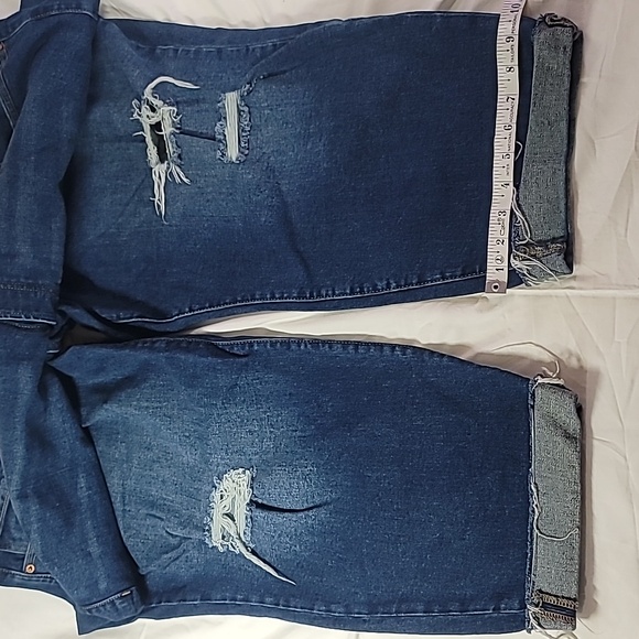 Old Navy Women's High-Rise O. G. Straight Distressed Jeans Stretch Size 28 - Picture 10 of 12